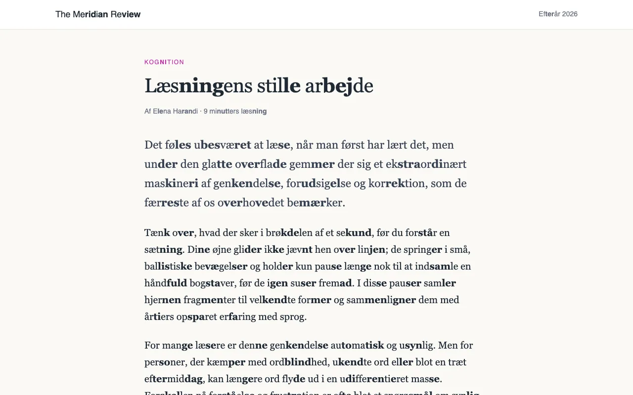 En artikel med lange ord opdelt i stavelser, hvor hver anden stavelse er med fed skrift